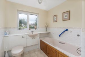 Photo 32- click for photo gallery